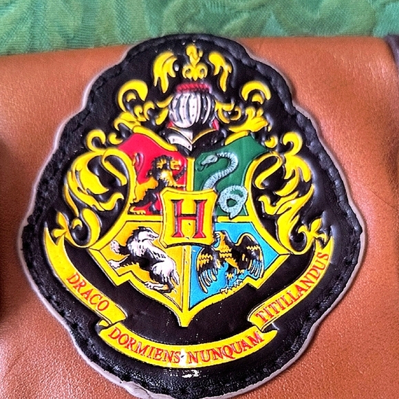 Harry Potter Brown Tri Fold Wallet Hogwarts Alumni Faux Leather Orange Plaid - Picture 2 of 6